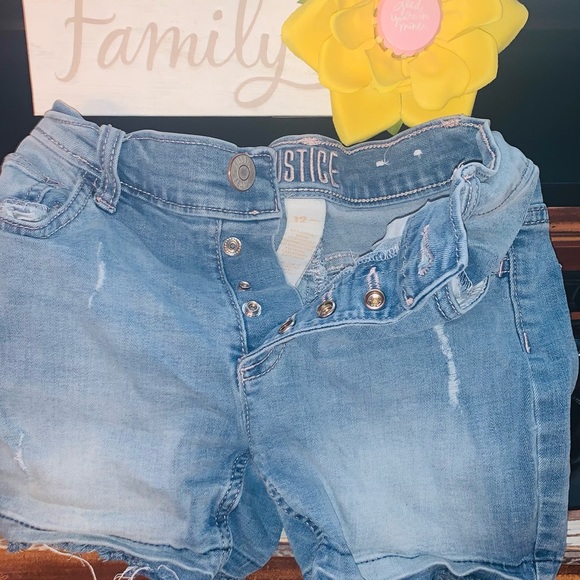 Jean Justice Shorts - Picture 2 of 3